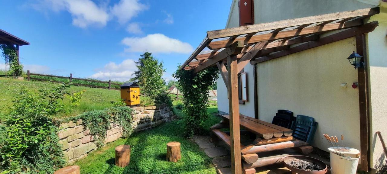Cottage Bara Bozanov Luaran gambar